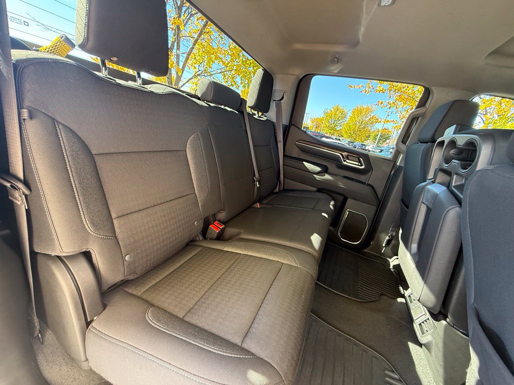 Used 2023 Chevrolet Silverado 1500 LT AWD/4WD image 27