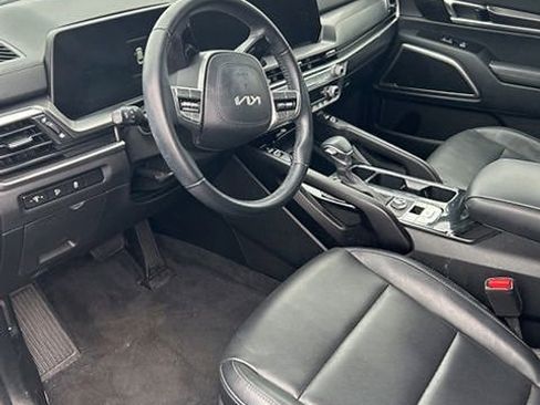 Used 2024 Kia Telluride S w/ S Sunroof Package image 12
