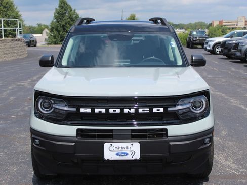 Used 2023 Ford Bronco Sport Outer Banks w/ Tech Package AWD/4WD image 9