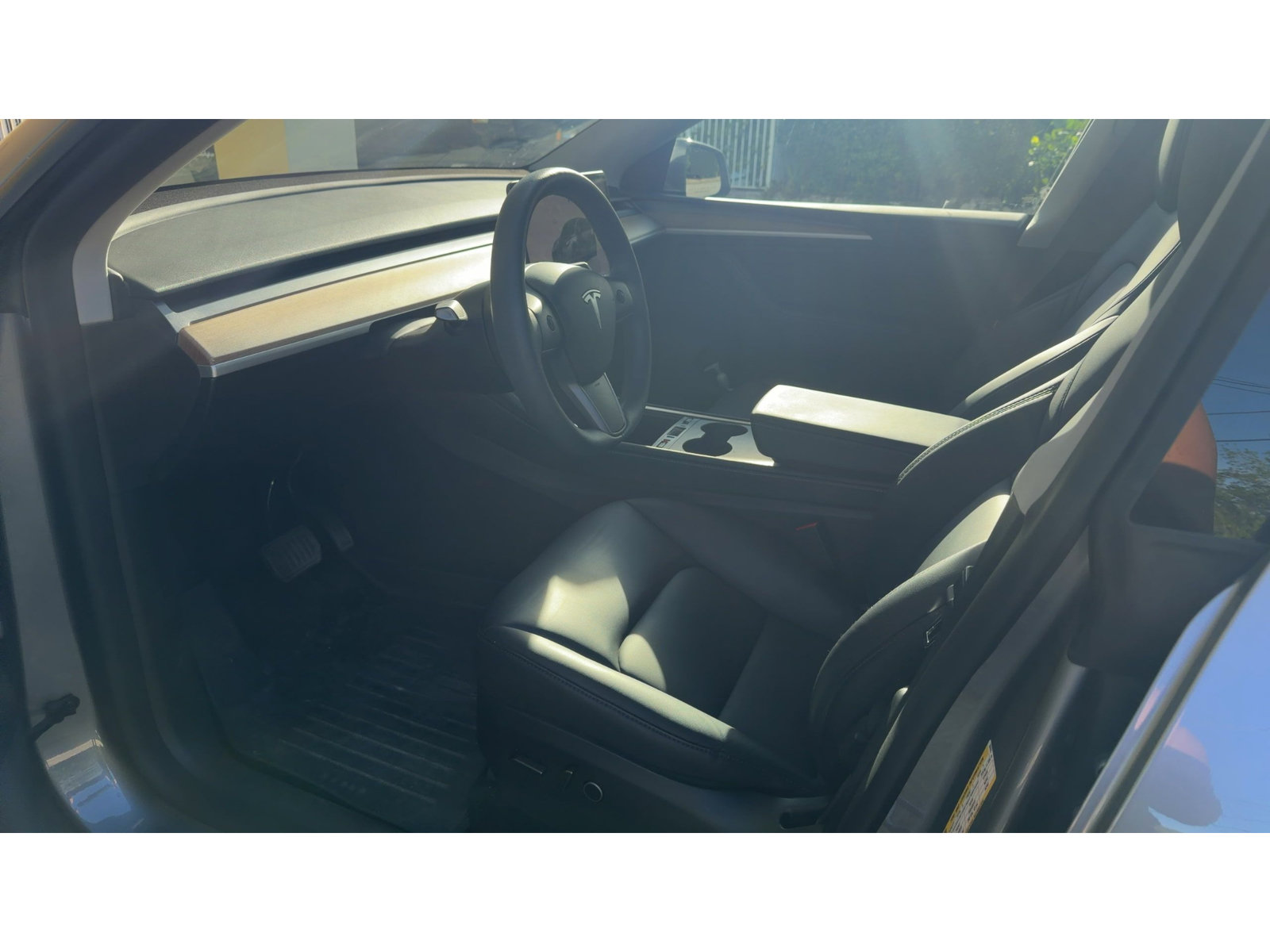 Used 2025 Tesla Model Y Long Range AWD/4WD image 5