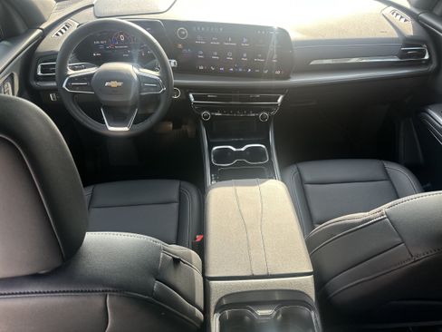 Used 2026 Chevrolet Traverse LT w/ Driver Confidence Package FWD image 22