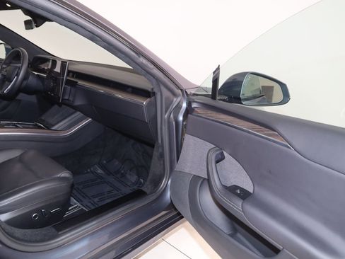 Used 2022 Tesla Model S AWD/4WD image 37