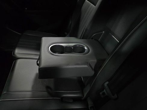 Used 2023 Volkswagen Tiguan SE R-Line image 17