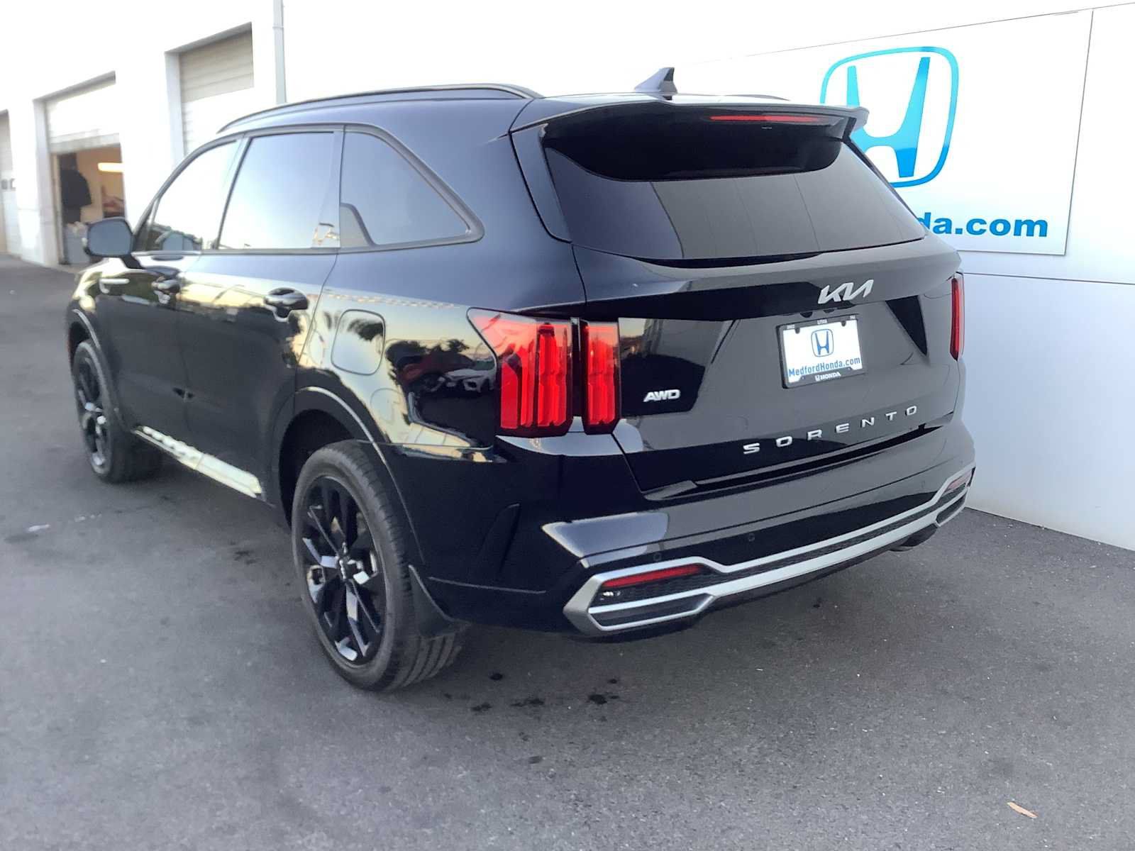 Used 2022 Kia Sorento SX AWD/4WD image 4