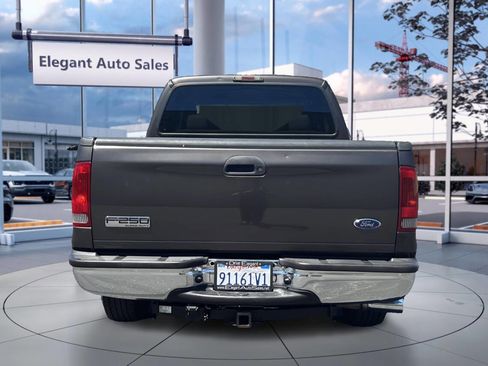 Used 2006 Ford F250 XLT image 7