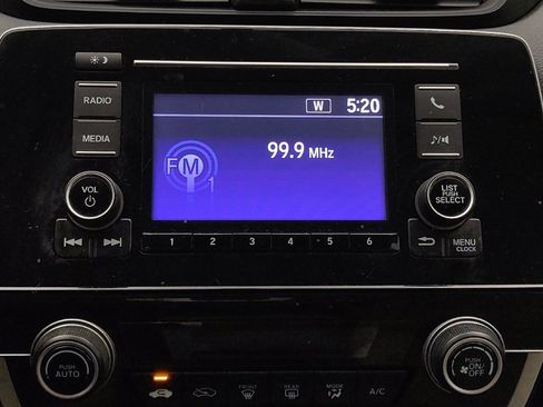 Used 2019 Honda CR-V LX image 25