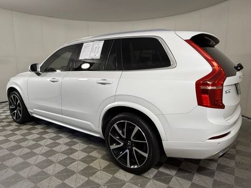 Used 2021 Volvo XC90 T6 Momentum w/ Advanced Package AWD/4WD image 4