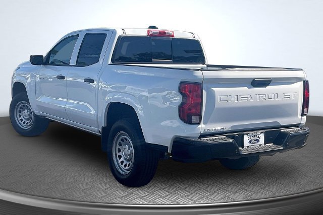 Used 2023 Chevrolet Colorado W/T w/ Safety Package RWD image 2