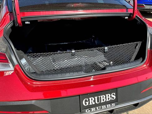 New 2025 Hyundai Elantra SEL image 40