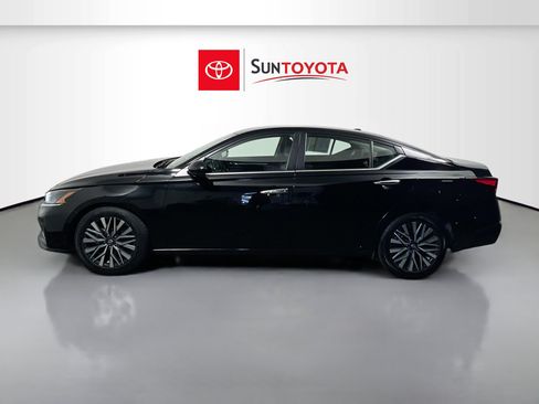 Used 2023 Nissan Altima 2.5 SV FWD image 7