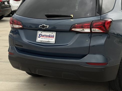 Used 2024 Chevrolet Equinox LS w/ LS Convenience Package FWD image 6