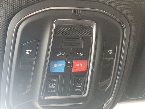 Certified 2024 Jeep Grand Cherokee Laredo X RWD image 41