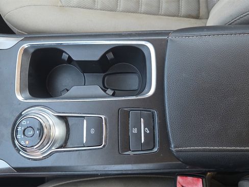 Used 2018 Ford Fusion S image 20