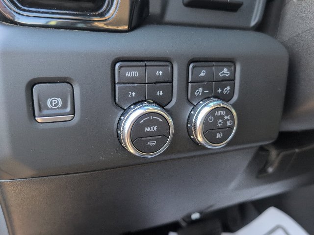 Used 2024 GMC Sierra 2500 AT4X AWD/4WD image 29