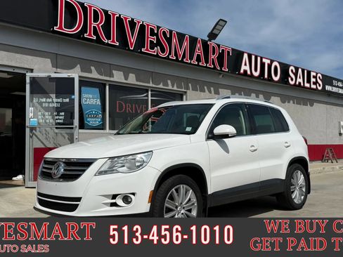 Used 2011 Volkswagen Tiguan S image 1