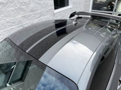 Used 2022 Ford Mustang Shelby GT500 w/ Carbon Fiber Track Pack image 9