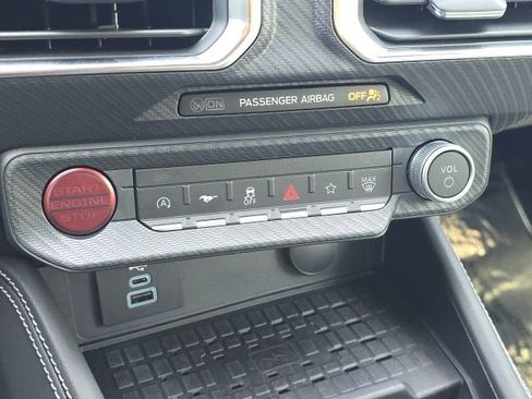 Used 2024 Ford Mustang GT Premium image 33