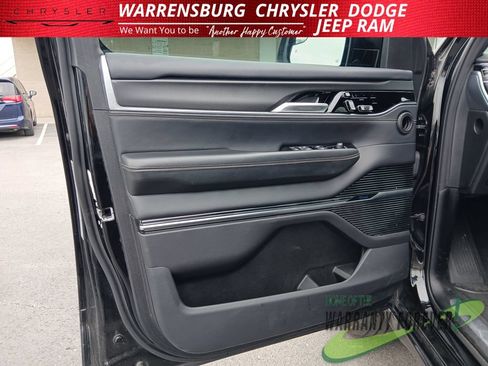 Used 2024 Jeep Grand Wagoneer L Series II w/ Quick Order Packagew 28T AWD/4WD image 13
