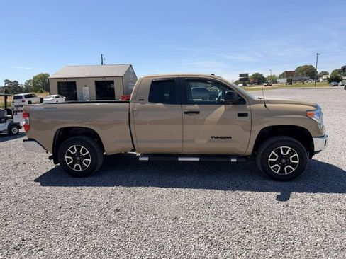 Used 2017 Toyota Tundra SR5 w/ TRD Off Road Package AWD/4WD image 5