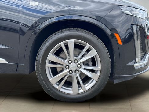 Used 2023 Cadillac XT6 Premium Luxury AWD/4WD image 47