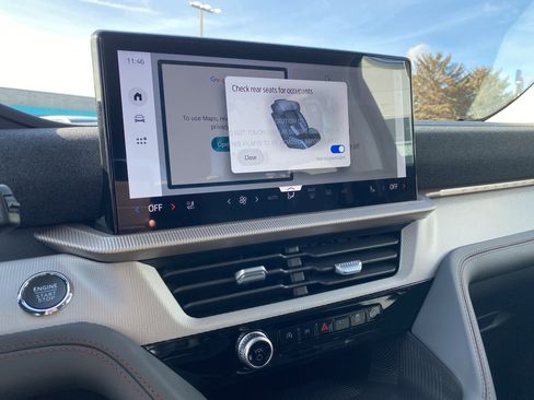 New 2026 Ford Explorer Active w/ Active Comfort Package image 11