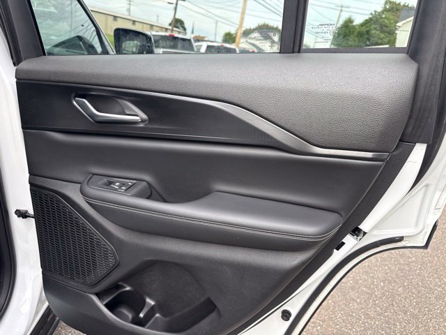 Used 2023 Jeep Grand Cherokee Altitude AWD/4WD image 33
