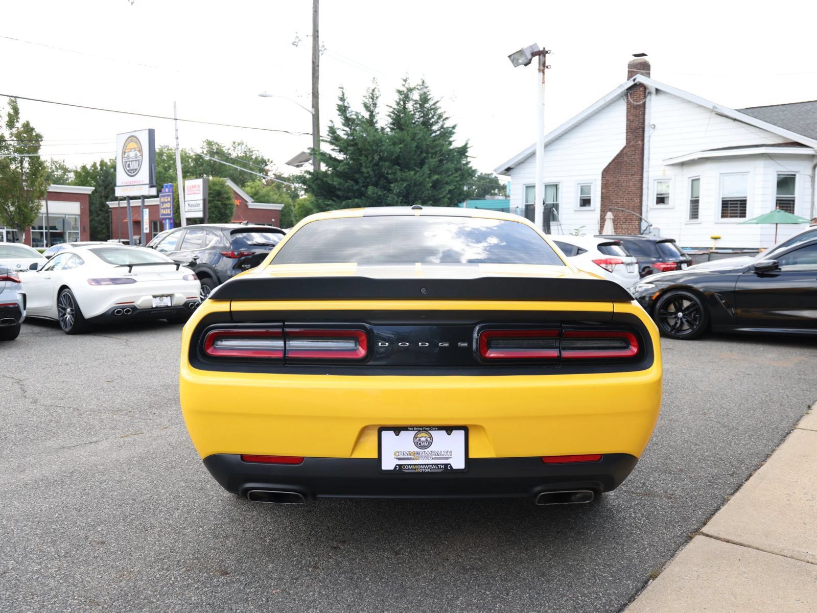 Used 2017 Dodge Challenger R/T w/ Blacktop Package RWD image 8