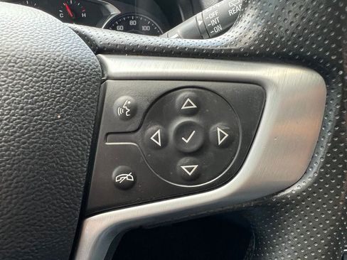 Used 2024 GMC Terrain SLE FWD image 18