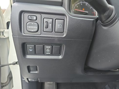 Used 2020 Toyota 4Runner Limited image 15