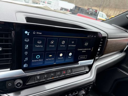 Used 2024 Chevrolet Silverado 3500 High Country w/ High Country Premium Package image 65