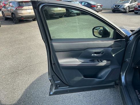 New 2026 Nissan Kicks SR image 11