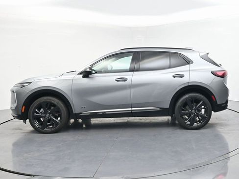 Used 2025 Buick Envision Sport Touring image 3