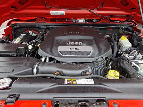 Used 2015 Jeep Wrangler Unlimited Sport w/ Quick Order Package 24S image 26