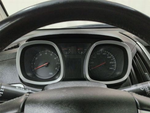 Used 2017 Chevrolet Equinox LT image 35