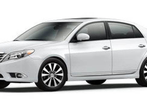 Used 2012 Toyota Avalon Limited FWD image 1