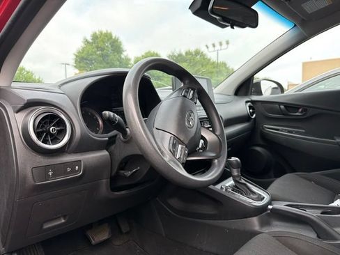 Used 2022 Hyundai Kona SEL FWD image 11