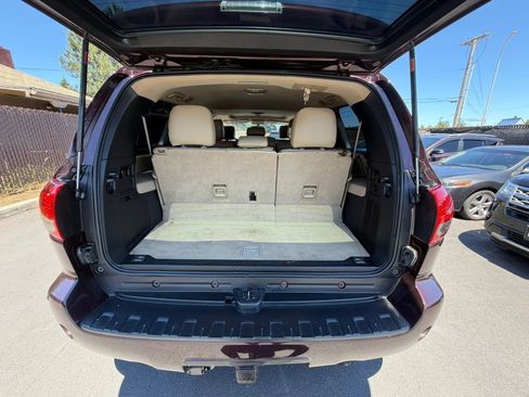 Used 2013 Toyota Sequoia SR5 AWD/4WD image 11