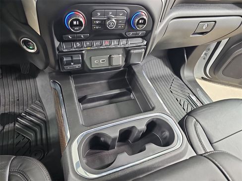 Used 2020 Chevrolet Silverado 1500 RST image 31