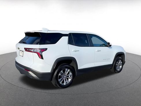 Used 2025 Chevrolet Equinox LT image 12