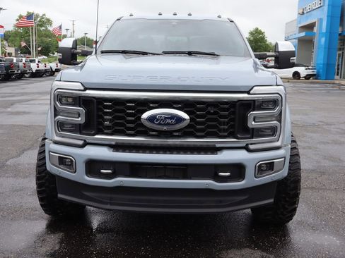 Used 2024 Ford F450 Limited w/ FX4 Off-Road Package AWD/4WD image 46
