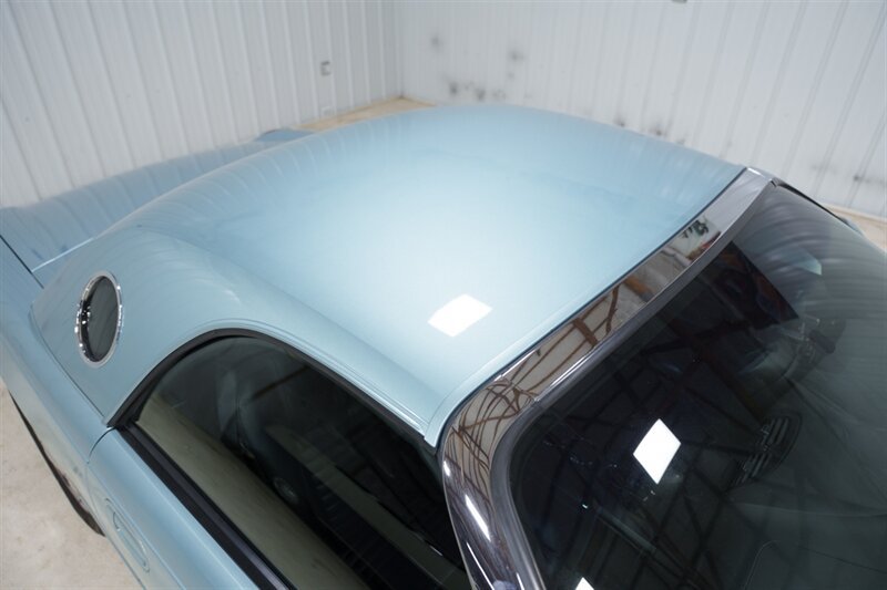 Used 2002 Ford Thunderbird RWD image 15