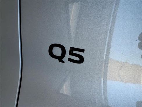 Certified 2025 Audi Q5 Premium w/ Convenience Package image 15