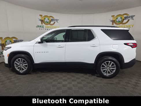 Used 2022 Chevrolet Traverse LT FWD image 4