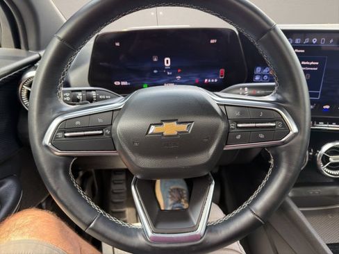 Used 2024 Chevrolet Blazer EV LT AWD/4WD image 14