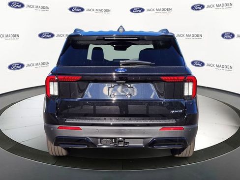 New 2026 Ford Explorer ST-Line w/ ST-Line Street Pack AWD/4WD image 4
