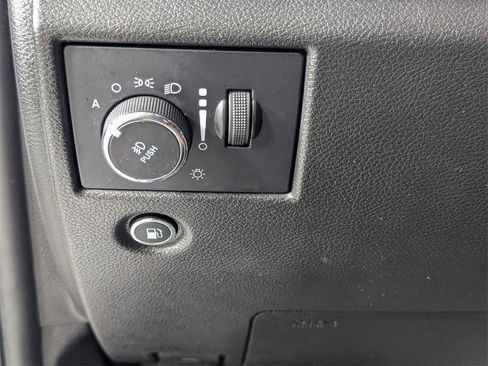 Used 2021 Jeep Grand Cherokee Overland image 13