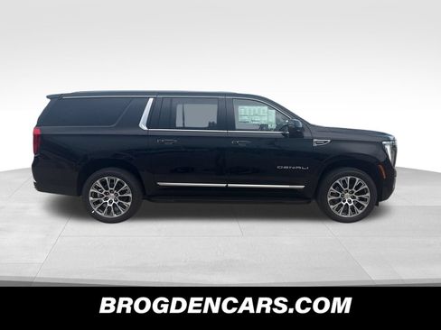 New 2026 GMC Yukon XL Denali w/ Advanced Technology Package AWD/4WD image 2