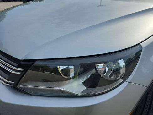 Used 2015 Volkswagen Tiguan SE FWD image 28