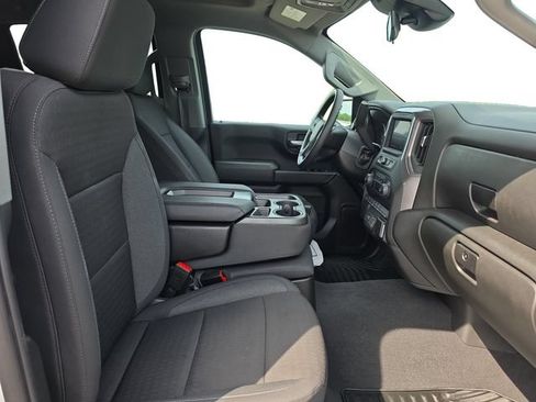 Used 2023 Chevrolet Silverado 1500 Custom AWD/4WD image 17