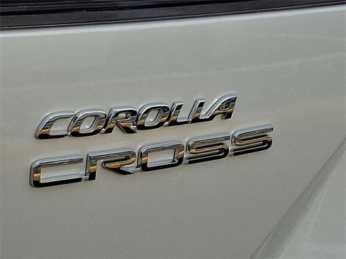 New 2026 Toyota Corolla Cross XLE image 15
